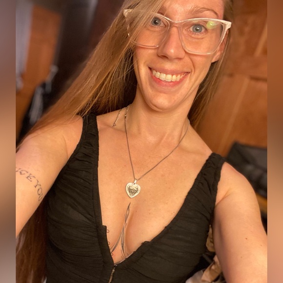 Meet your Posher, Shelby - Picture 8 of 12